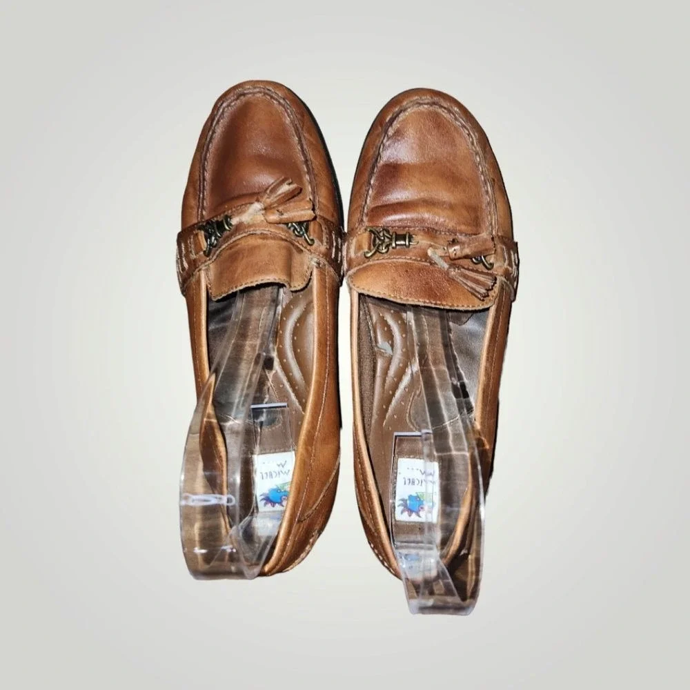 Michel M 7.5 M brown slip on tassel loafer